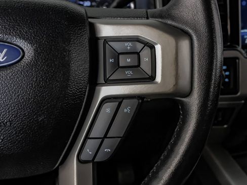 Used 2022 Ford F250 Lariat w/ Lariat Ultimate Package AWD/4WD image 18