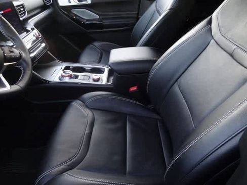 Used 2023 Ford Explorer ST w/ Equipment Group 401A image 6