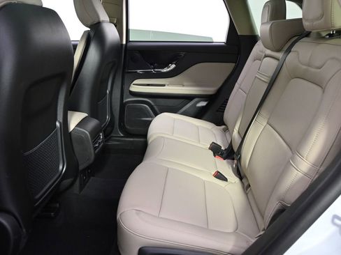 New 2026 Lincoln Corsair Reserve w/ Jet Appearance Package AWD/4WD image 21
