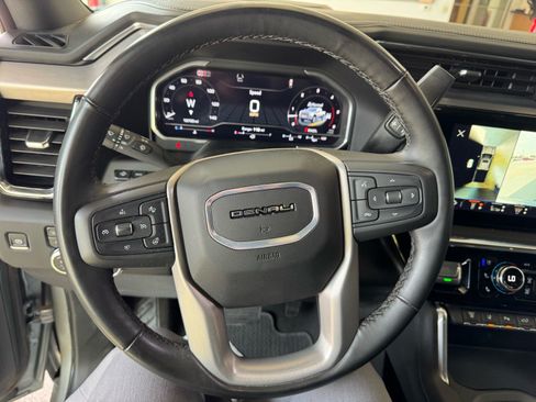 Used 2025 GMC Sierra 2500 Denali w/ Denali Reserve Package AWD/4WD image 31