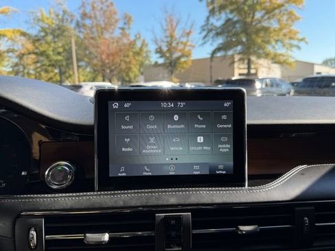 Used 2022 Lincoln Corsair Reserve w/ Equipment Group 201A image 11