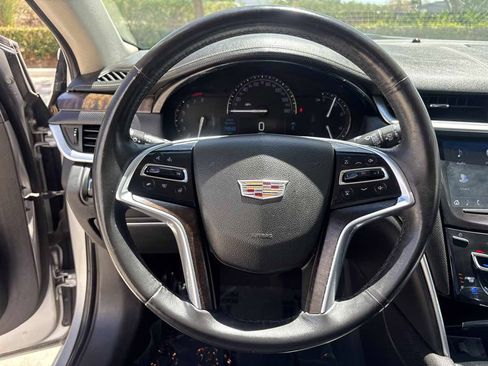 Used 2018 Cadillac XTS Luxury FWD image 21
