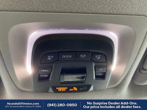Used 2024 Toyota Corolla Cross LE w/ Moonroof Package FWD image 20