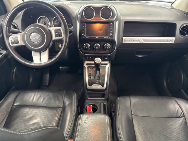 Used 2017 Jeep Compass Latitude AWD/4WD image 3