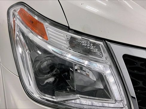 Used 2019 Nissan Armada Platinum w/ Captain's Chairs Package RWD image 37