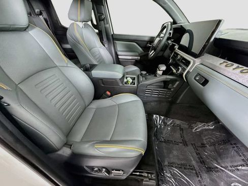 Certified 2025 Toyota Tacoma 4x4 Double Cab Hybrid image 28