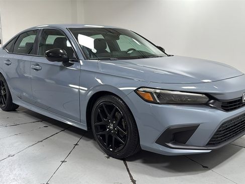 Used 2022 Honda Civic Sport image 3