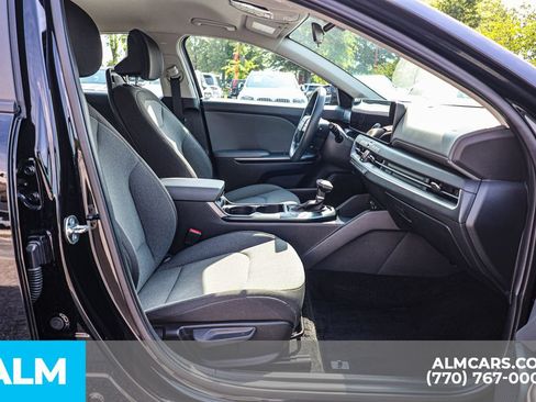 Used 2025 Kia K4 FWD image 21