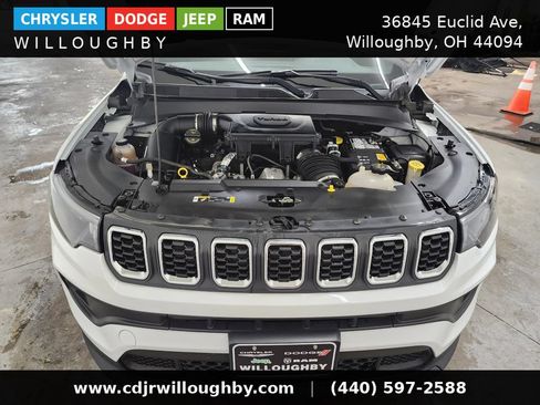 Used 2024 Jeep Compass Latitude AWD/4WD image 35