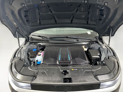 Used 2024 Hyundai Ioniq 5 SEL RWD image 35