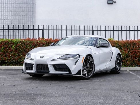 Used 2022 Toyota Supra RWD image 19