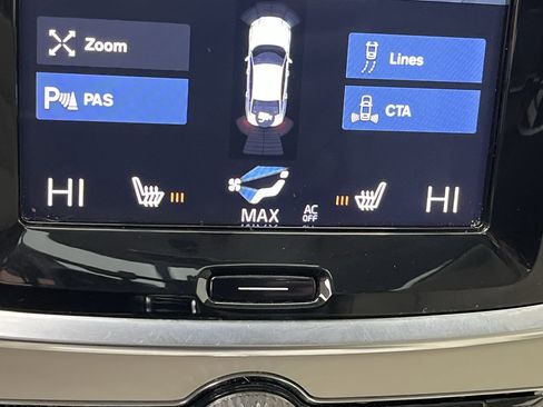 Used 2019 Volvo S60 T6 Momentum w/ Premium Package image 22