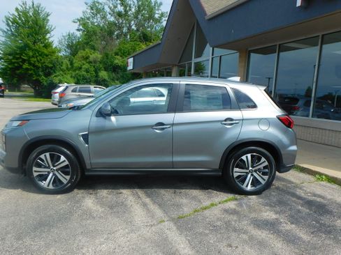 New 2025 Mitsubishi Outlander Sport SE image 2