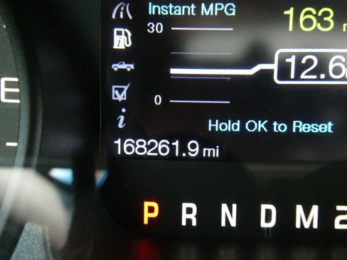 Used 2014 Ford F150 Raptor w/ Equipment Group 801A Luxury image 34