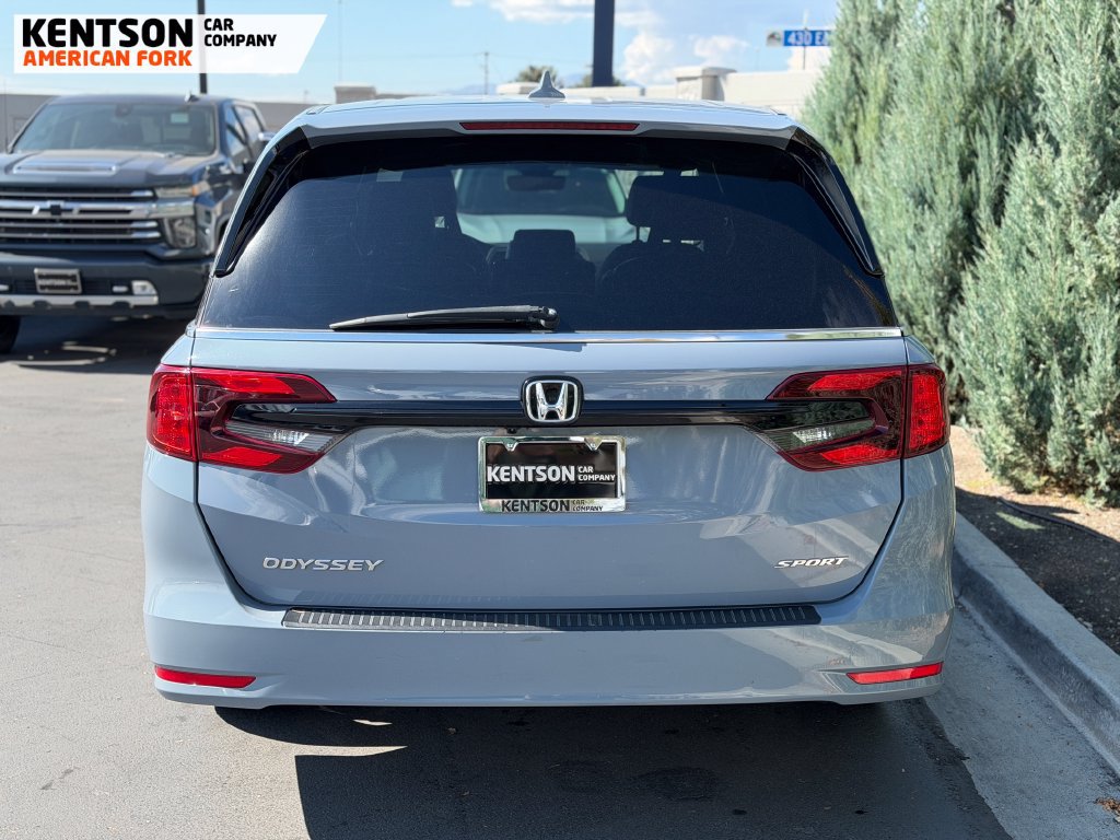 Used 2023 Honda Odyssey Sport image 6