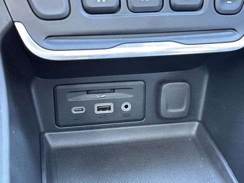 Used 2021 GMC Terrain SLT w/ Infotainment Package II image 29