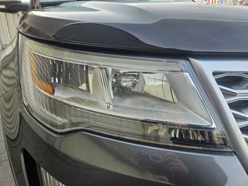 Used 2016 Ford Explorer Platinum image 30