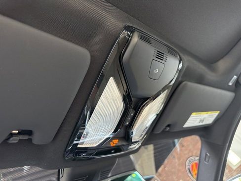 Used 2022 BMW 330i xDrive Sedan w/ Driving Assistance Package image 22