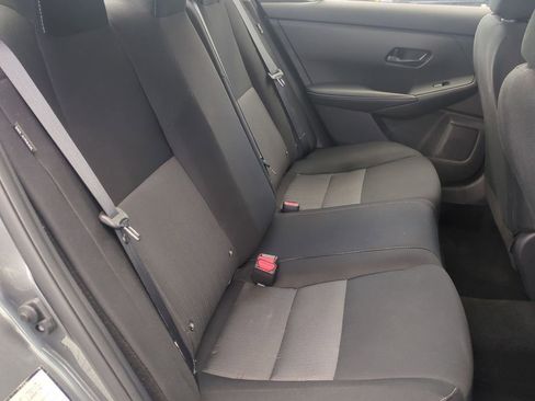 Used 2025 Nissan Sentra SV FWD image 22