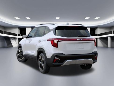 New 2026 Kia Seltos S FWD image 4
