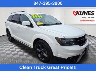 Used 2018 Dodge Journey Crossroad FWD video 2