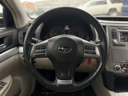 Used 2014 Subaru Legacy 2.5i Premium AWD/4WD image 18