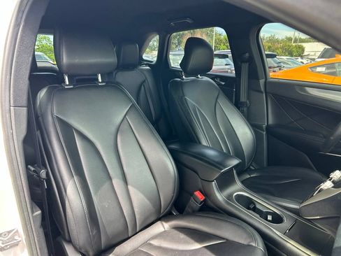 Used 2019 Lincoln MKC Premiere FWD image 42