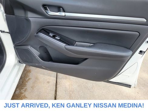 Certified 2023 Nissan Altima 2.5 SV AWD/4WD image 21