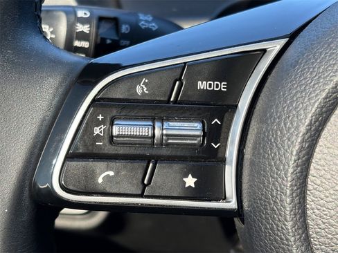 Used 2024 Kia Seltos EX image 27