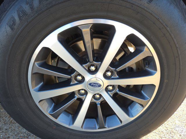 Used 2019 Ford Expedition XLT RWD image 13