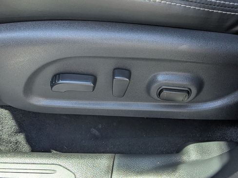 Used 2024 Nissan Murano SV AWD/4WD image 18