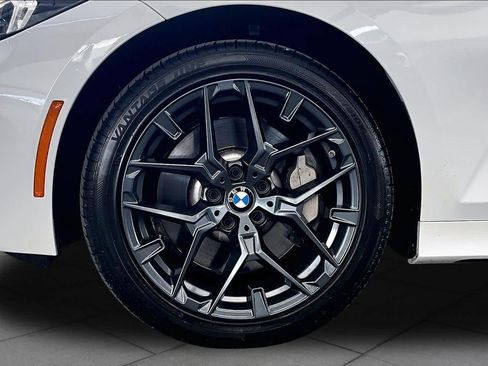 Used 2026 BMW 330i xDrive Sedan AWD/4WD image 11
