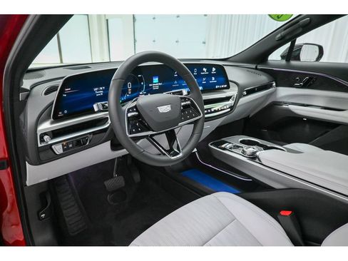 Certified 2024 Cadillac Lyriq Luxury AWD/4WD image 11