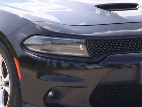 Used 2022 Dodge Charger R/T RWD image 7