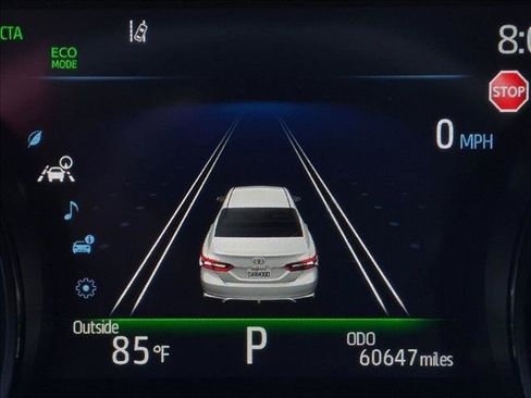 Used 2022 Toyota Camry XSE FWD image 9