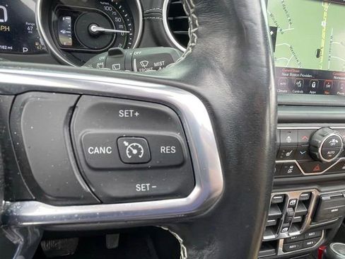 Used 2021 Jeep Wrangler Unlimited Sahara w/ Cold Weather Group AWD/4WD image 11