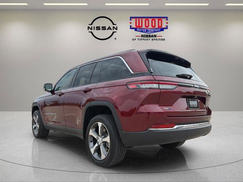 Used 2023 Jeep Grand Cherokee 4WD 4xe w/ Luxury Tech Group II image 4