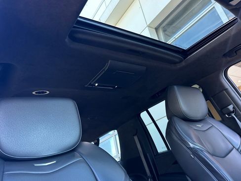 Used 2019 Cadillac Escalade ESV Platinum image 19