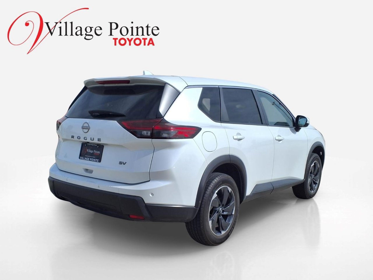 Used 2024 Nissan Rogue SV FWD image 3