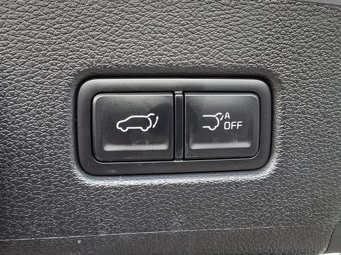 Used 2024 Kia Telluride EX w/ EX Captain's Chair Package AWD/4WD image 28