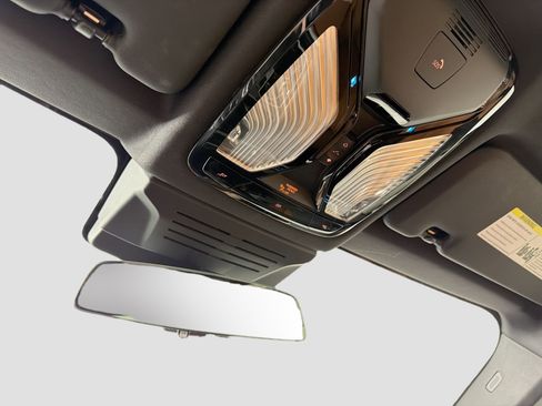 Certified 2024 BMW X6 xDrive40i w/ Executive Package image 21