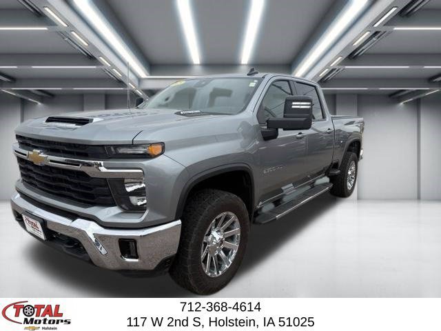 Used 2025 Chevrolet Silverado 2500 LT w/ Convenience Package AWD/4WD image 4