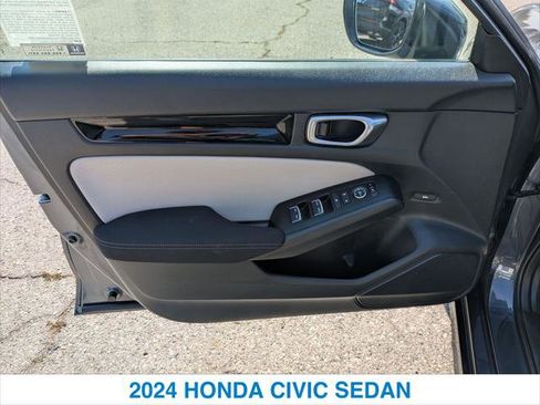 Certified 2024 Honda Civic EX image 12