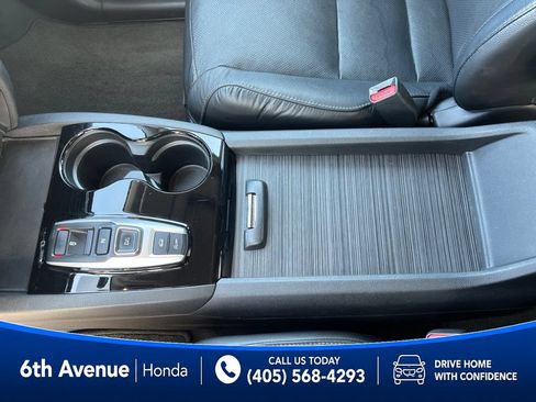 Used 2017 Honda Pilot Elite image 45