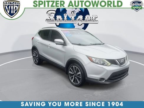 Used 2018 Nissan Rogue Sport SL w/ SL Premium Package AWD/4WD image 2