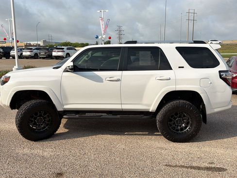 Used 2024 Toyota 4Runner SR5 Premium w/ Moonroof Package AWD/4WD image 6