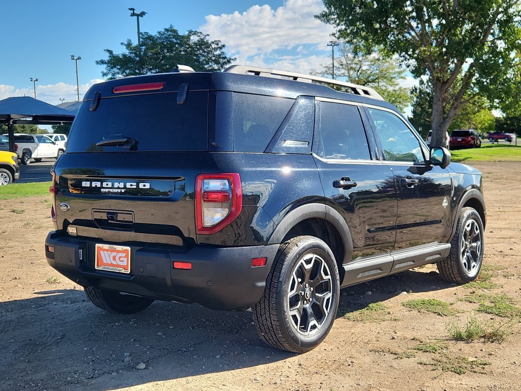 Used 2025 Ford Bronco Sport Outer Banks w/ Outer Banks Tech Package+ AWD/4WD image 3