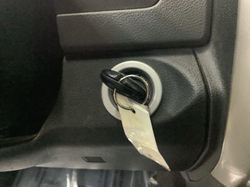 Used 2018 RAM 1500 Classic SLT image 19