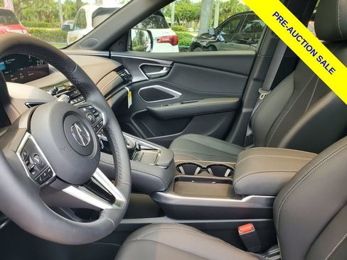Used 2026 Acura RDX SH-AWD image 16