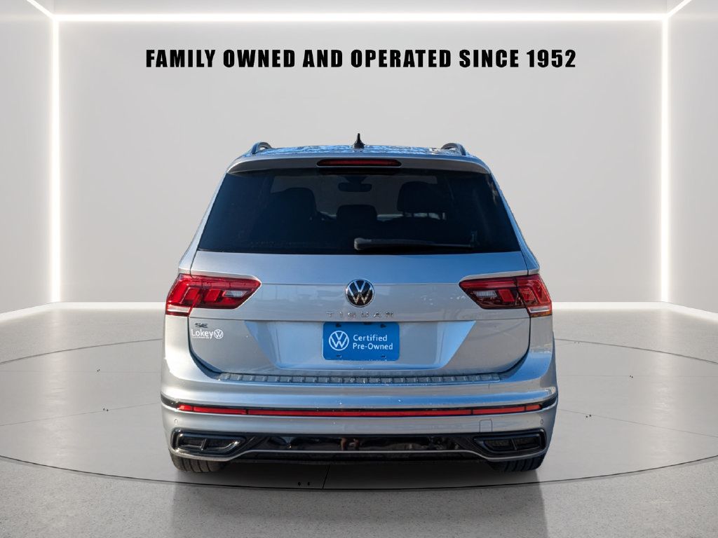 Certified 2023 Volkswagen Tiguan SE R-Line FWD image 5